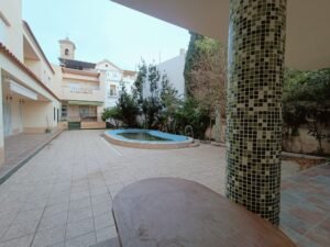 Casa de 106 m² con garaje y piscina comunitaria